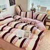 Juego de Ropa de Cama de Franela Gruesa de Algodón Puro de Cuatro Piezas Ropa de Cama 100% Algodón Otoño e Invierno Funda Nórdica Sábana Sábana Ajustable Juego de Tres Piezas