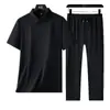 Camiseta de Seda Gelada de Verão para Homens de Meia-Idade Manga Curta Casual Conjunto Solto para Meia-Idade e Idosos Peça Dupla Roupa de Pai Calça Masculina