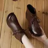 Botas Curtas Estilo Étnico Retrô 2026 para Mulheres Salto Grosso Macio Botas Martin Couro Macio Feitas à Mão Botas Individuais Femininas Botas de Algodão com Veludo
