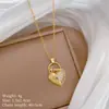 [Acero de titanio] Collar elegante y lujoso con diseño de flor de amor y diamantes, cadena de clavícula para mujer, cadena de acero de titanio.