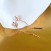 Aretes de Flor de Cuatro Hojas de Plata S925 para Mujer 2024 Nuevos Aretes Elegantes Estilo Diosa Hada Oro Rosa Borla