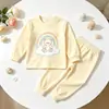 Conjunto de Pijama Feminino Amazon para Primavera e Outono Fofo Manga Longa Calça com Punho Crianças Pequenas e Médias Conjunto de Duas Peças para Casa e Passeio