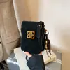 Bolso de Hombro para Mujer de Cuero Mate de Nicho, Moda, Bajo el Brazo, Nuevo 2025, Versátil, Casual, para Viajar, Retro, Cruzado, Moderno