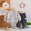 0-6 Anos 1 Menino Conjunto de Roupa Esportiva Outono Lindo Moderno Menino Bebê Primavera e Outono Casual Moletom com Letra Conjunto de Duas Peças Moderno