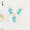 Venta al por mayor de fábrica Colgantes de Esmalte Chapados en Cobre Dorado Cabeza de Tigre Ciervo Gatito Gato Colgantes Pequeños Charms para Pulsera Collar DIY