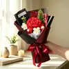 Ramo de rosas puntiagudas de lana tejido a mano, flores artificiales tejidas, regalo transfronterizo para el Día de San Valentín, flores artificiales al por mayor