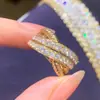 Anel Huajie Europeu e Coreano Transfronteiriço Novo para Mulheres, Anel com Design de Linhas Cruzadas, Acessórios de Luxo Acessível Estilo Celebridade da Internet Personalizado