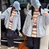Abrigo para Niñas Otoño 2026 Nuevo Casual Deportivo Grande Infantil Elegante Estampado de Letras Chaqueta con Capucha Cortavientos Estilo Primavera y Otoño