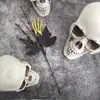 Suministro Exclusivo Transfronterizo de Ramas Doradas de Calavera Dorada para Halloween con Hojas de Arce Negras y Bayas, Decoración para Fiesta de Halloween Accesorios Florales