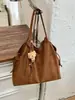 Bolso de Gamuza Retro de Gran Capacidad para Mujer 2026 Nueva Moda Simple para el Trabajo Bolso de Hombro Único Bolso de Mano Tote