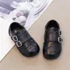 Zapatos de Cuero Brogue Negros para Niñas 2026 Primavera Nuevo Estilo Zapatos Planos Estilo Británico Retro para Niñas con Suelas Suaves