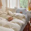Conjunto de cuatro piezas de terciopelo de leche mezclado y a juego estilo coreano para otoño e invierno, cálido juego de tres piezas de funda de edredón de terciopelo de coral de doble cara 4