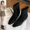 Botas de Moda de Ante con Punta Cuadrada y Tacón Interior Oculto para Mujer 2025 Otoño e Invierno Estilo Nuevo Cremallera Trasera Simple Aspecto Adelgazante Botines