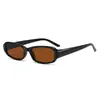 Gafas de sol retro estilo europeo y americano para chica popular, adecuadas para el uso diario sin maquillaje, gafas de sol ultraligeras y portátiles con protección solar para mujer, venta al por mayor desde el fabricante