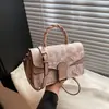 2025 nuevo primavera simple moda fresco estilo nacional bordado mariposa bolsos comercio exterior ocio alto sentido bolso de hombro