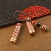 Llavero de tarro con mantra Lingyagn de aceite rojo, tarro hueco de latón puro con sutra, se puede abrir para guardar sutras, colgante de cuerda trenzada hecho a mano