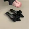 Chinelos Femininos Feminino 2026 Verão Novo Estilo para Uso Externo Laço Estilo Coreano Elegante Gentil Fada Noite Estilo Noite Combina com Saias Sandálias