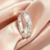 Anel popular requintado de zircônia ultrabrilhante, nicho de luxo leve com toque de alta qualidade, anel personalizado, best-seller transfronteiriço, anel de casal