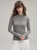 Camiseta térmica de veludo com gola média e mangas compridas, estilo para o dia a dia, para mulheres, novo modelo outono e inverno 2026, camada interna quente que pode ser usada como peça externa