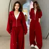Conjunto Casual de Roupa Esportiva para Mulheres 2026 Outono Novo Estiloso Moletom com Capuz Soltinho Emagrecedor Calça de Cintura Alta Conjunto de Duas Peças Tendência
