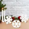 Copo de nieve de madera natural adorno decorativo de madera estilo europeo y americano bandeja para celebración de bodas adorno en capas hecho a mano DIY