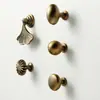 Ventas Directas de Fábrica de Manijas para Puertas de Armario de Aleación de Zinc Estilo Americano, Manijas Modernas Simples Brillantes de Bronce Antiguo para Cajones y Gabinetes de Agujero Único