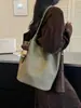 Bolsa de mão feminina de grande capacidade com textura trançada, bolsa de ombro fashion, nova bolsa tipo balde de cor sólida para o outono de 2026