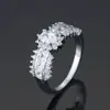 Anillo ovalado de gema de deseo transfronterizo, anillo geométrico exagerado, metal galvanizado, joyería de nicho, anillo de temperamento y personalidad femenina
