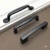 Manija de Tirador Pequeña Negra Estilo Americano Manija de Puerta de Armario de Aleación de Aluminio Minimalista Moderna Manija de Tirador de Agujero Único para Cajón de Gabinete Mediterráneo