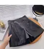 Pantalones Cortos de Piel Sintética para Mujer 2023 Nuevos de Otoño e Invierno Cintura Alta Ajustados Forma A Modernos Pantalones de Pierna Ancha Coreanos Pantalones para Botas Pequeñas