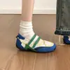 Tênis Esportivo Vermelho Rasteiro de Boca Larga para Mulheres 2026 Novo Estilo Primavera e Verão Versátil Casual Sapatos Mary Jane Que Combinam com Saias