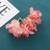 Hortensia de 12 cabezas con borde quemado, ideal para decorar bodas y salas de estar.