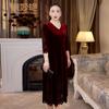 Novo Estilo de Outono Vestido de Veludo Dourado Elegante e Nobre com Decote em V Banquete de Casamento Vestido de Mãe Venda Direta da Fábrica Atacado