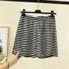 Shorts de Rayón Delgados de Rayas Blancas y Negras para Mujer de Verano, Holgados Talla Plus Cintura Elástica Pierna Ancha Pantalones Casuales, Ropa de Dormir, Pantalones para Casa