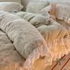 Juego de cama de cuatro piezas de terciopelo coral de leche engrosado de doble cara, ropa de cama de franela de invierno, falda de cama más gamuza, sábanas, funda de edredón