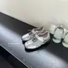 Piel de Vaca Súper Suave Plata Tacón Oculto Zapatos de Entrenamiento Alemanes para Mujer Versátiles Velcro Casuales Deportivos Zapatos Individuales Zapatos de Ballet Mary Jane