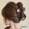 Presilhas de cabelo de pelúcia para outono e inverno para mulheres, acessórios de cabelo de luxo leve e de alta qualidade, presilhas elegantes para penteados presos, presilhas tipo tubarão estilo coreano para a parte de trás da cabeça