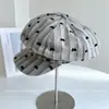 Sombrero Octagonal de Moda a Rayas Retro para Mujer, Nuevo Estilo de Invierno, Gorra de Periodista Elegante y Versátil, Gorra de Béisbol Casual Artística
