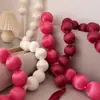 Decoración de boda, cadena de bolas de tela, colgante de pared de fondo para sala de estar, decoración de habitación de boda, atado de bolas para accesorios de boda