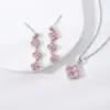 Collar Colgante Trébol de Cuatro Hojas Joyería Set de Pendientes Popular Lujo Nicho Versátil Flor Accesorio para la Clavícula