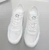 Novos Sapatos Casuais de Moda Feminina Primavera/Verão 2026, Tênis de Treino Alemão com Cadarço de Malha Respirável, Sapatos Baixos, Confortáveis e Versáteis para Mulheres