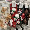 Calcetines Rojos Navideños de Otoño e Invierno para Mujer, Calcetines Navideños Cálidos de Pan de Jengibre, Calcetines Lindos de Dibujos Animados de Media Pantorrilla, Calcetines de Algodón con Forro Polar de Invierno