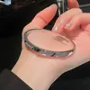 Pulsera Cuadrada de Circonita con Letra y Flor Estilo Palacio Retro, Pulsera de Lujo Ligero y Alta Gama, Joyería de Moda Europea y Americana