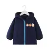 Chamarra de plumón impermeable y resistente a las manchas para otoño e invierno para niños, adecuada para niños mayores, con cierre y diseñada para usar como prenda exterior, tanto para niños como para niñas.