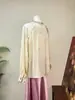 Zhi Li Estilo Chino Nuevo Estilo Nacional Bordado Cuello Alto Jacquard Base de Peonía Camisa 2026 Otoño Nueva Llegada Top Elegante