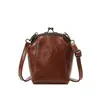 Bolso Pequeño Cuadrado Casual de Moda Personalizado Otoño 2026 Nuevo Bolso Cruzado Retro Alta Apariencia para Viajes Cotidianos Color Sólido Bolso de Un Solo Hombro