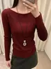 Camiseta básica feminina de malha de manga longa, top justo e estiloso, novo suéter fino justo de outono 2026
