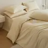 Juego de cuatro piezas de algodón cepillado de color sólido simple Clase A para cama matrimonial, lujo ligero con sensación de alta gama, sábana y funda de edredón de algodón 100% con bloques de color