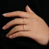 Anillo Fino de Acero de Titanio con Diamantes Completos de Gran Venta, Anillo de Lujo Ligero Bicolor Oro y Plata Incrustado con Diamantes, Joyería de Moda Apilable, Venta al por Mayor en Pequeñas Cantidades