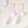 Meias Personalizadas para Mulheres Cor de Doce Primavera e Verão Meias Finas de Cano Médio Estilo Japonês Estilo Ins Cor Pura Versátil Estilo Preppy Meias de Pelúcia